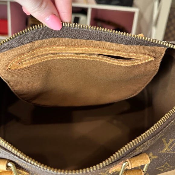 Louis Vuitton Speedy 30 - Picture 14 of 16
